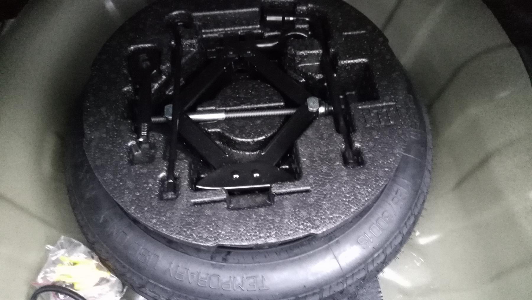 2016 Hyundai Accent SE - 946178