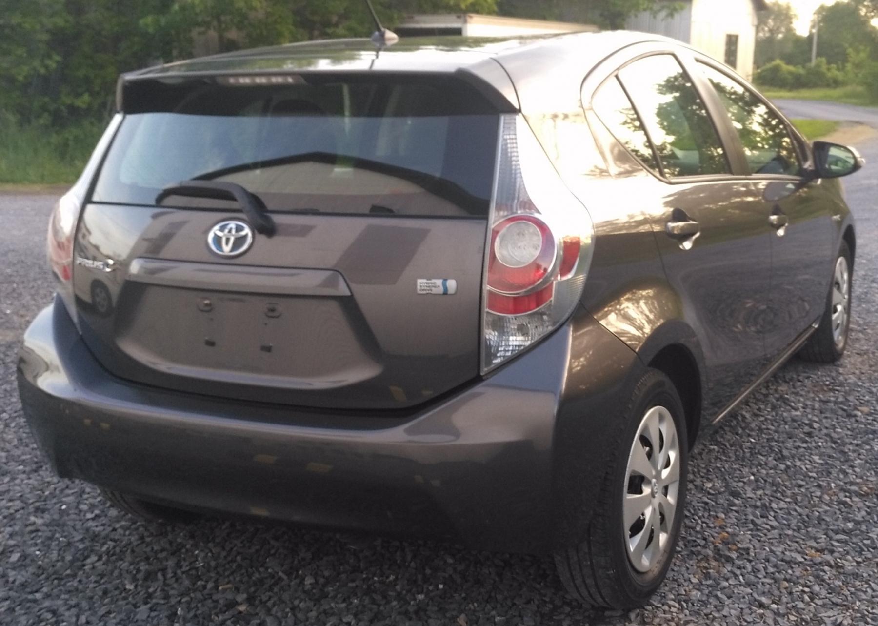 2013 Toyota Prius C - 529080