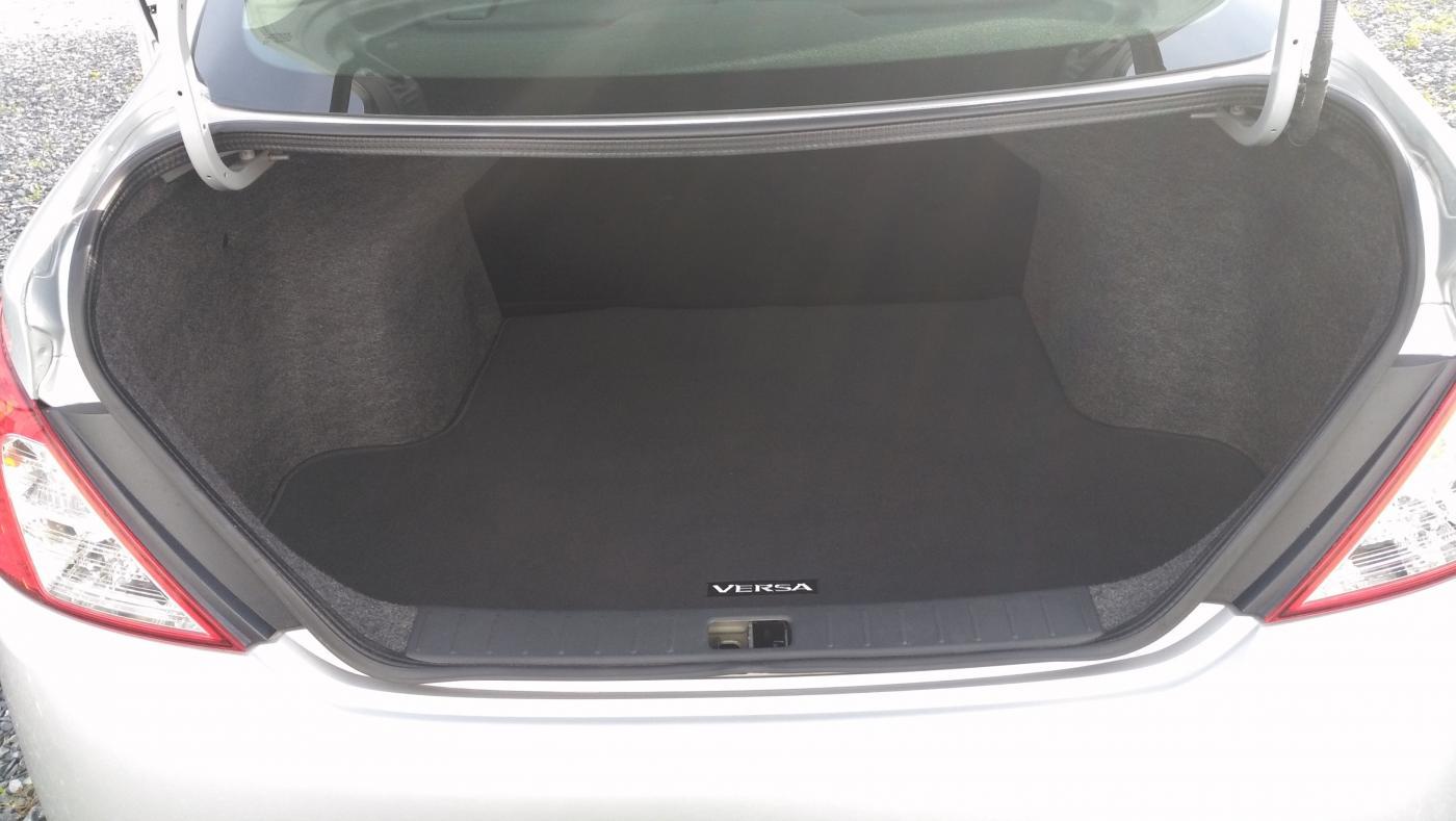 2015 Nissan Versa S - 940190